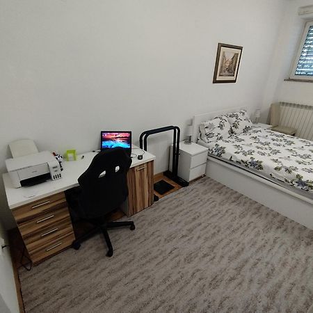 Work And Play Apartment ซาเกร็บ ภายนอก รูปภาพ