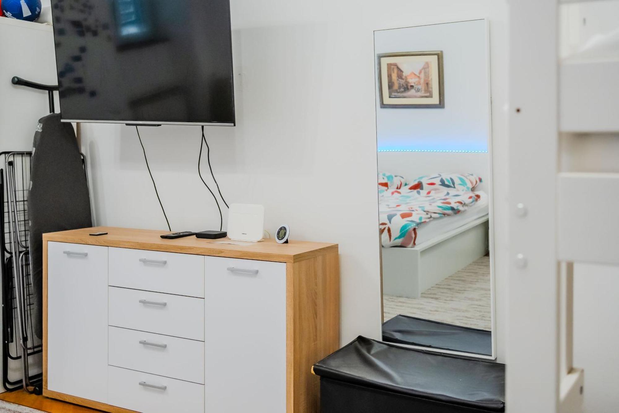 Work And Play Apartment ซาเกร็บ ภายนอก รูปภาพ